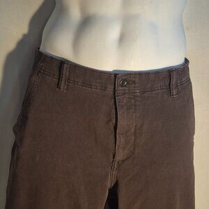 Dockers Men's classic fit, dark brown, in size 34/29